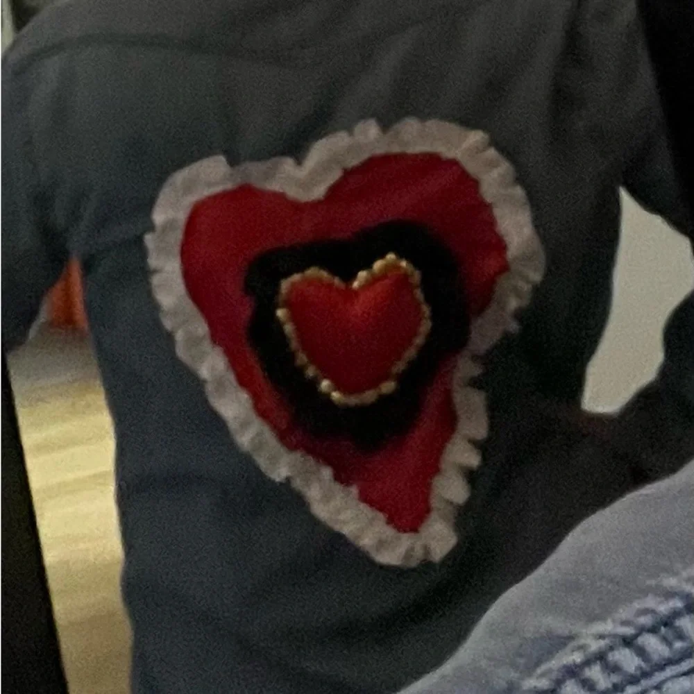 EXPRESS denim shirt gently used embroidered hearts ❤️ on back size L - Picture 7 of 15